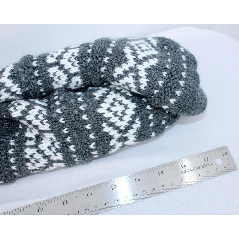 Joy Slipper Socks with Grippers Charcoal Fair Isle Snowflake Pom Pom NWT 4-10